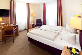 hotel-strauss-hof-saale-zimmer